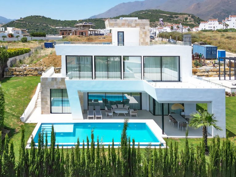 Villa for Sale in Estepona, Malaga 29
