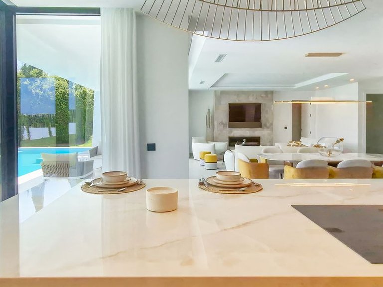 Villa for Sale in Estepona, Malaga 9