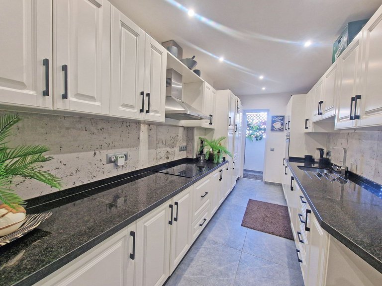 Apartment for Sale in Calahonda, Malaga 4