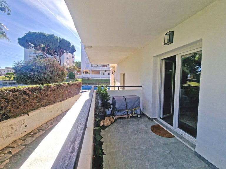 Apartment for Sale in Calahonda, Malaga 5