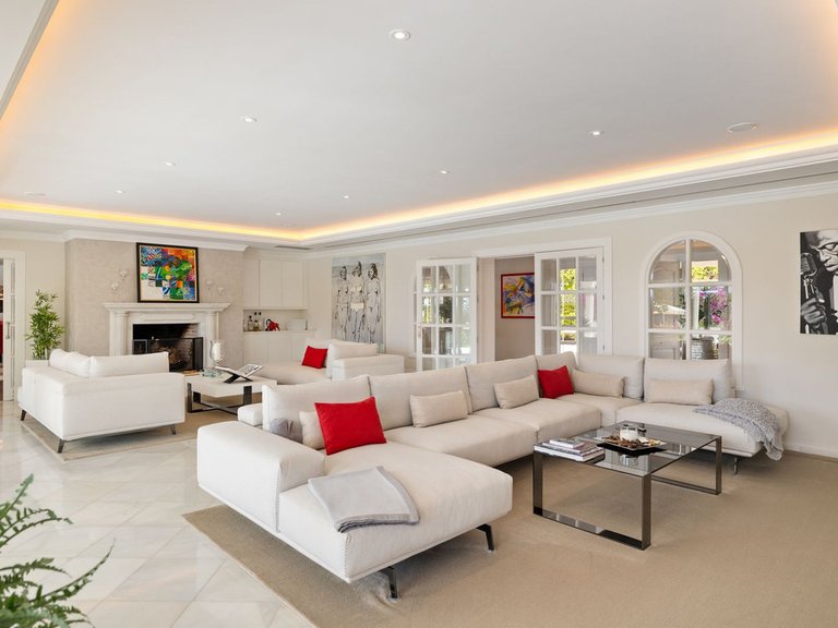 Villa for Sale in Marbella, Malaga 35