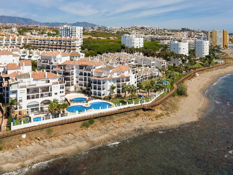 Apartment for Sale in Calahonda, Malaga 1