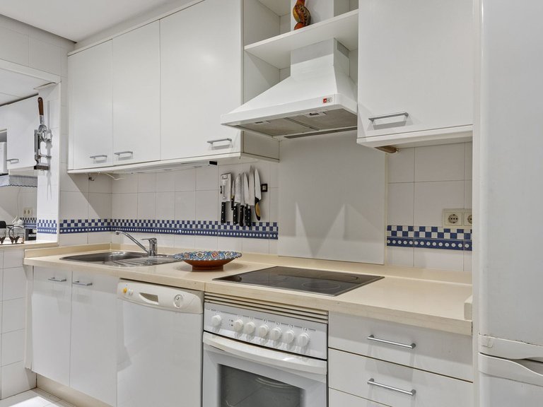 Apartment for Sale in El Rosario, Malaga 15