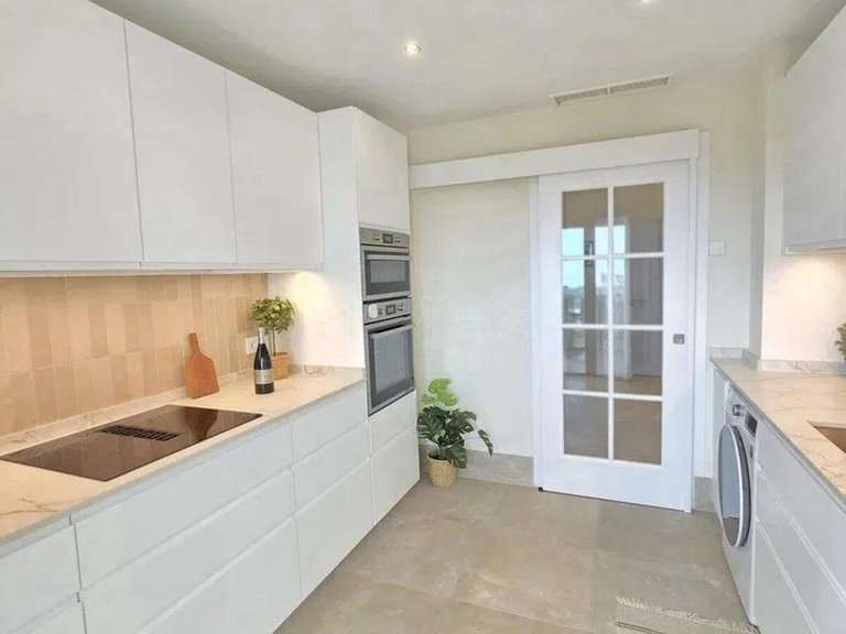 Villa for Sale in Santa Clara, Malaga 10