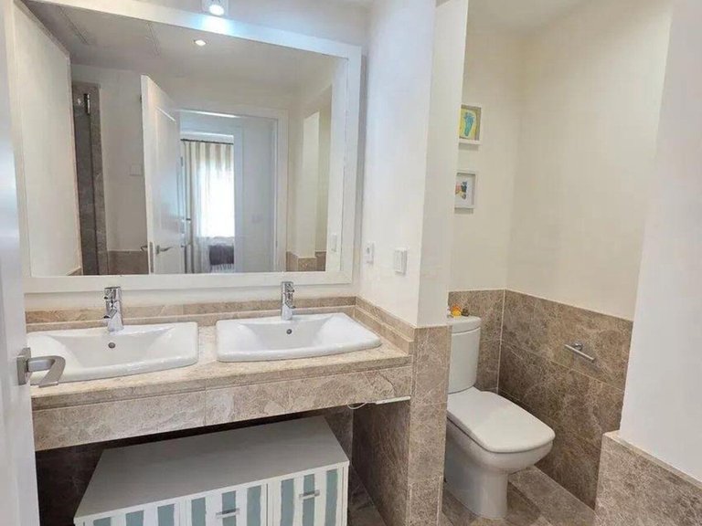 Villa for Sale in Santa Clara, Malaga 19