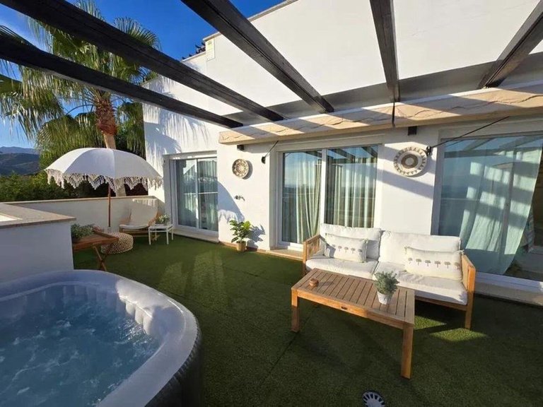 Villa for Sale in Santa Clara, Malaga 8