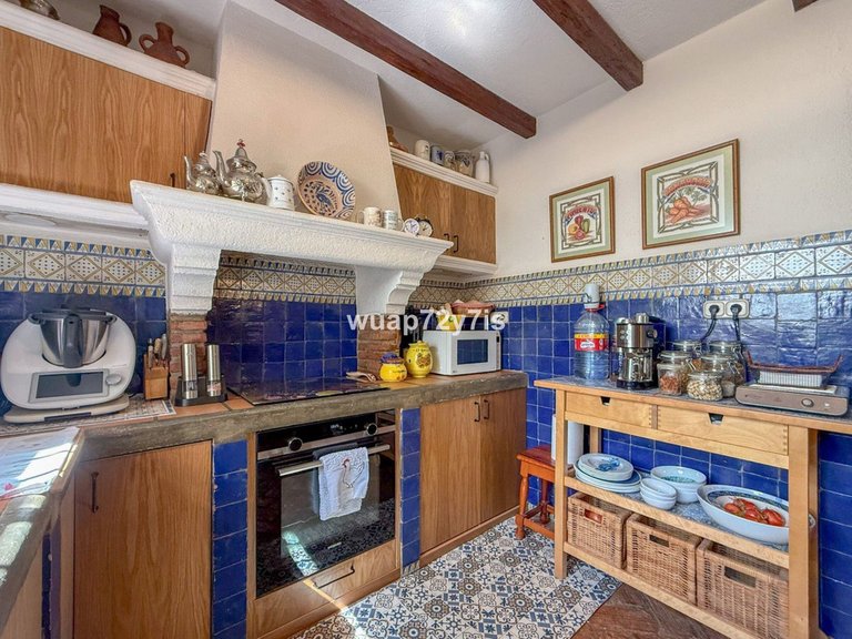 Villa for Sale in Nagüeles, Malaga 20