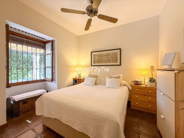 Villa for Sale in Nagüeles, Malaga 22