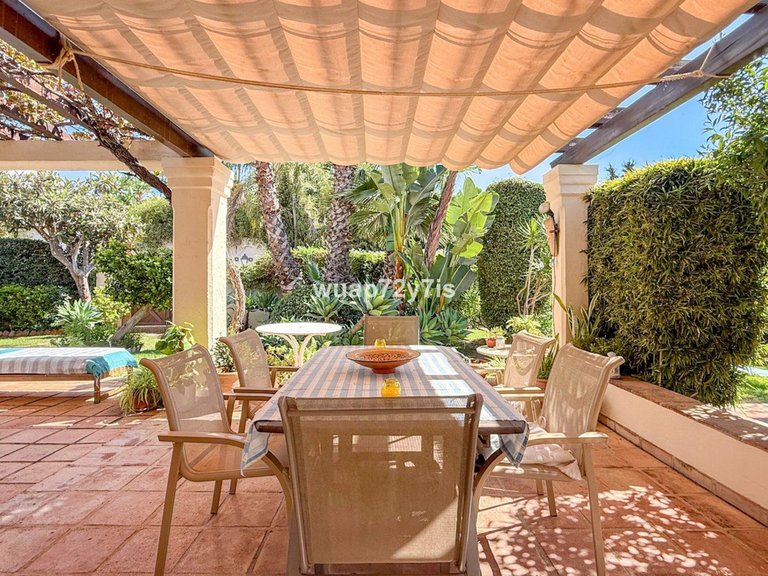 Villa for Sale in Nagüeles, Malaga 3