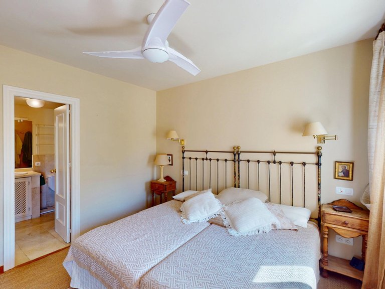 Apartment for Sale in Guadalmina Alta, Malaga 21