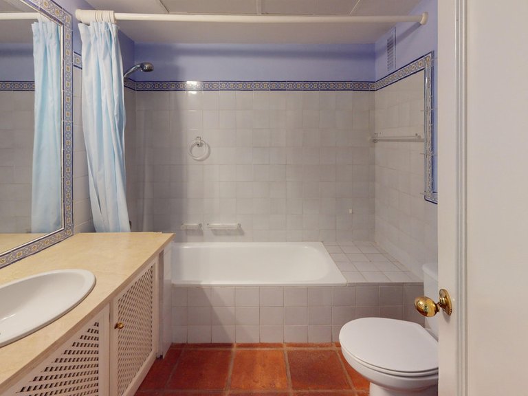 Apartment for Sale in Guadalmina Alta, Malaga 28