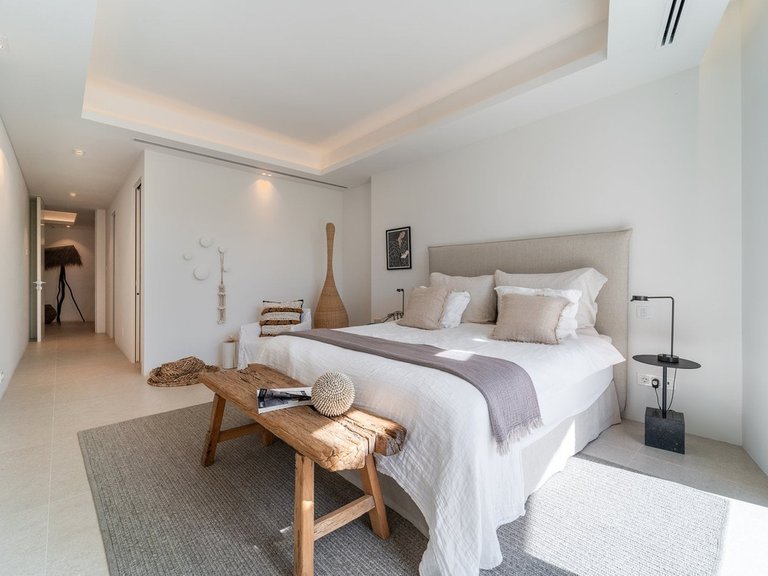 Villa for Sale in Benahavís, Malaga 15