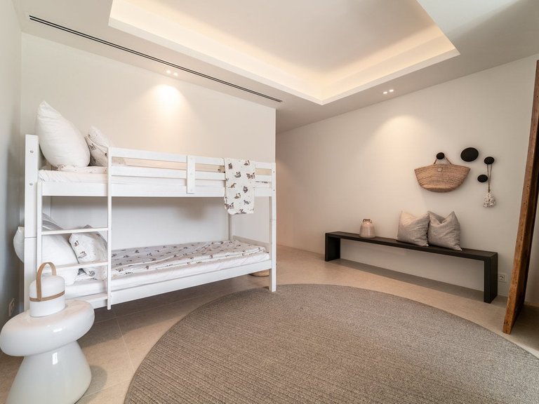 Villa for Sale in Benahavís, Malaga 17