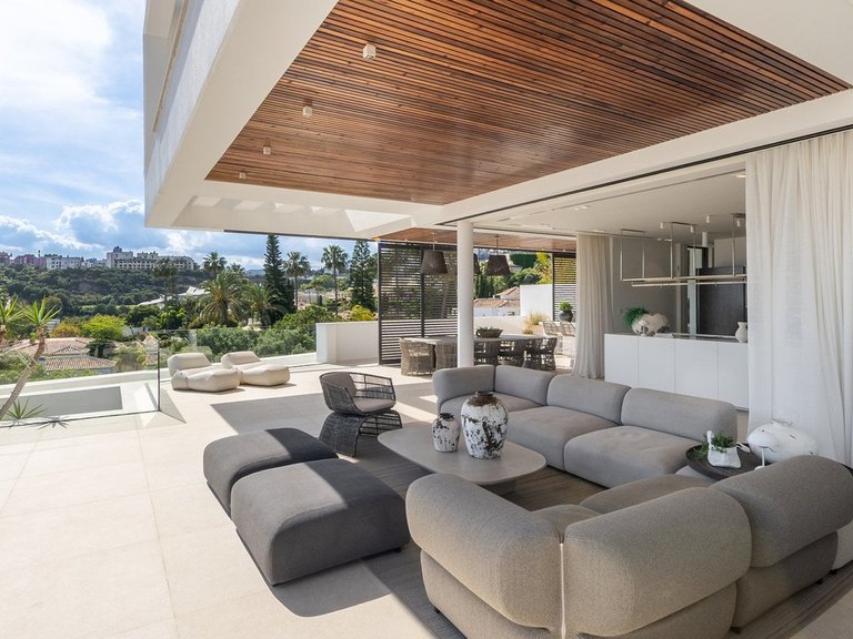 Villa for Sale in Benahavís, Malaga 23