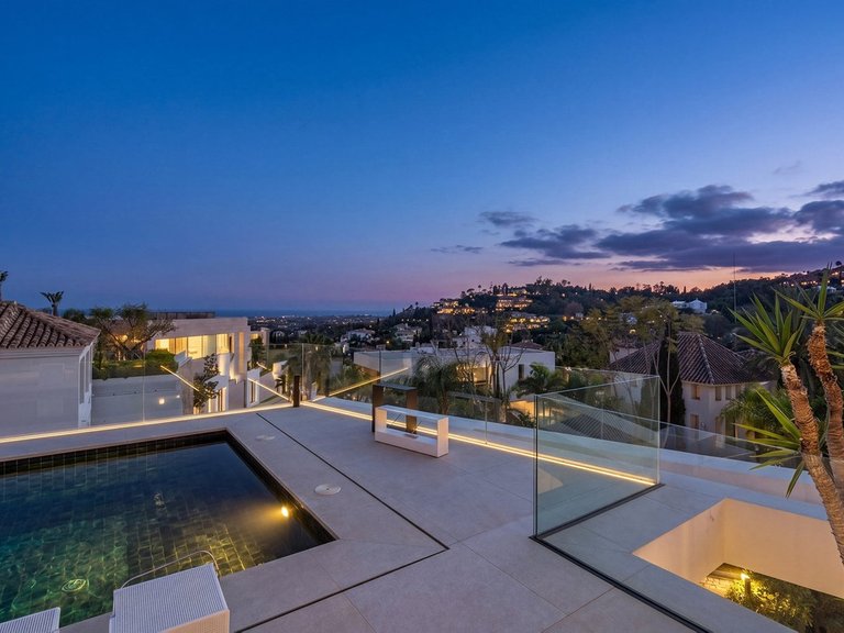 Villa for Sale in Benahavís, Malaga 29