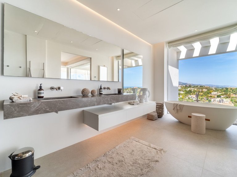 Villa for Sale in Benahavís, Malaga 9
