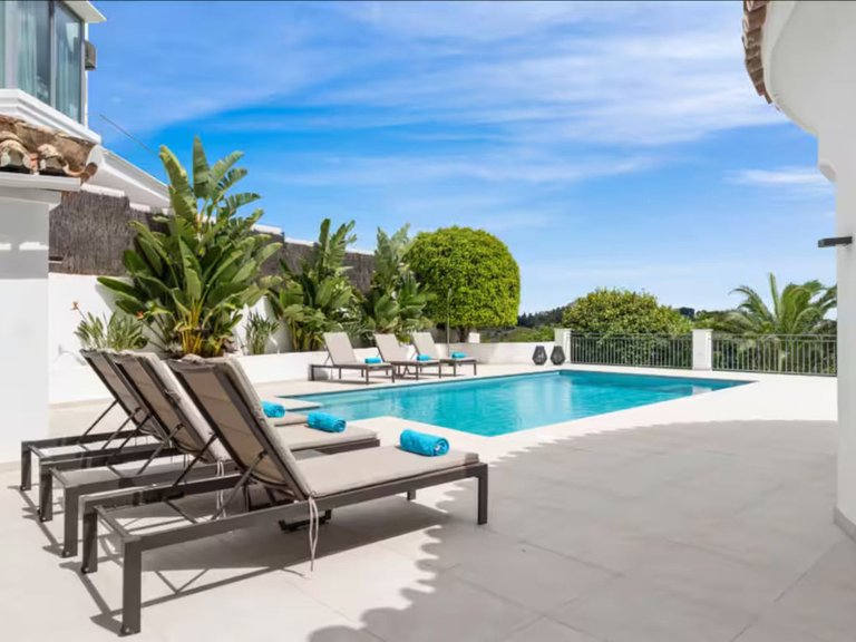Villa for Sale in Benahavís, Malaga 3