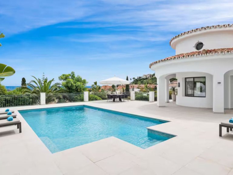 Villa for Sale in Benahavís, Malaga 4