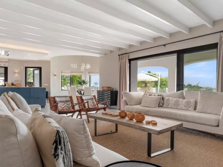 Villa for Sale in Benahavís, Malaga 5