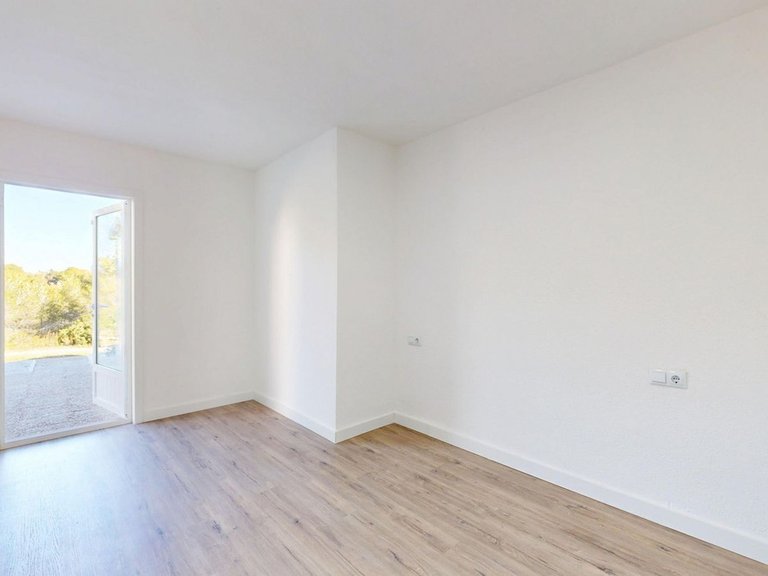 Apartment for Sale in Villamartin, Alicante 20