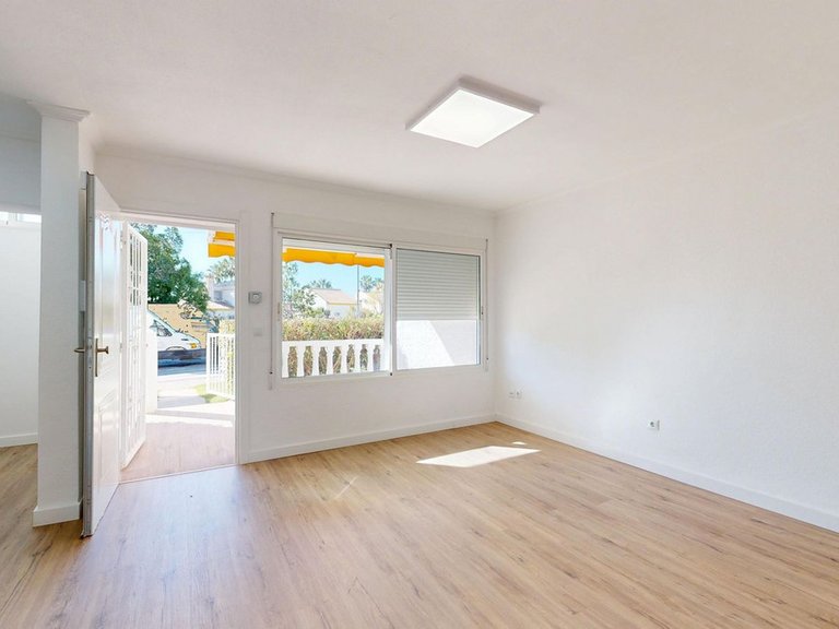 Apartment for Sale in Villamartin, Alicante 8