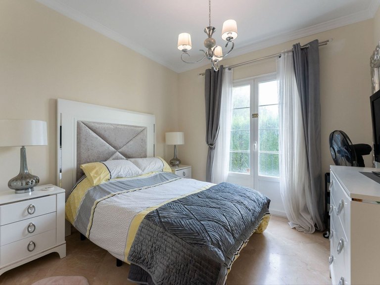 Villa for Sale in Mijas, Malaga 11