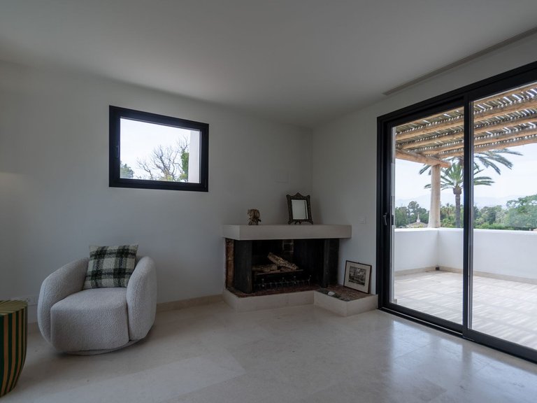 Villa for Sale in Guadalmina Baja, Malaga 24