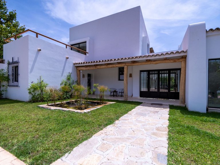 Villa for Sale in Guadalmina Baja, Malaga 50