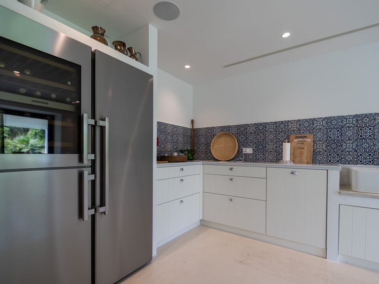 Villa for Sale in Guadalmina Baja, Malaga 9