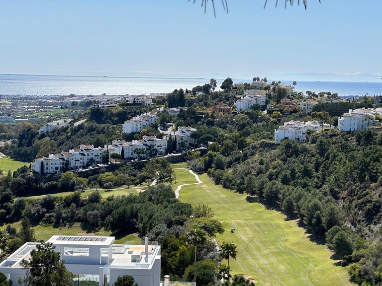 Villa for Sale in Costa del Sol El Madroñal, Malaga 32