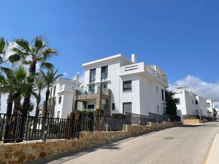 Apartment for Sale in Las Ramblas Golf, Alicante 1