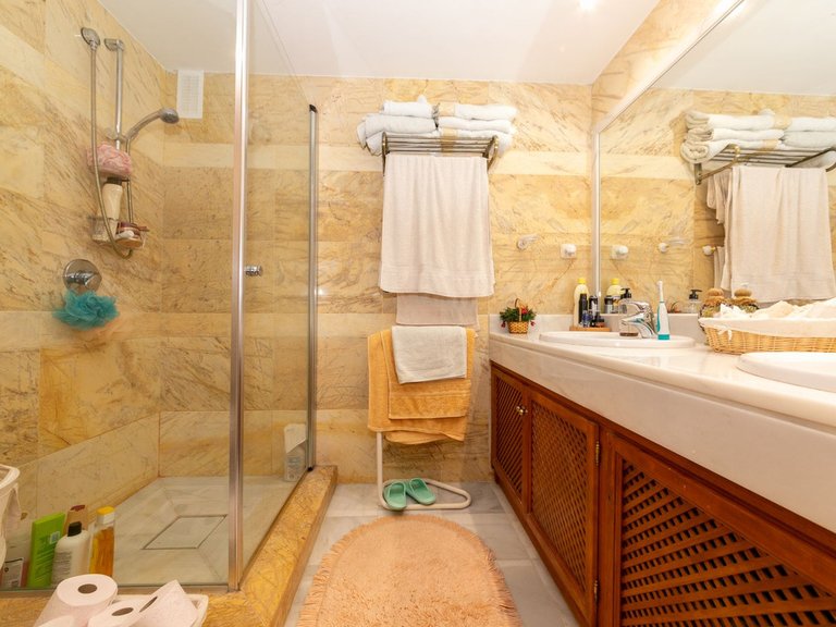 Apartment for Sale in La Quinta, Malaga 10