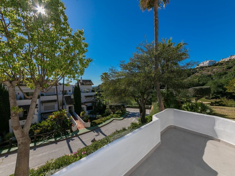 Apartment for Sale in La Quinta, Malaga 5