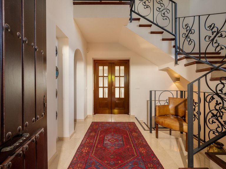 Villa for Sale in Marbesa, Malaga 23