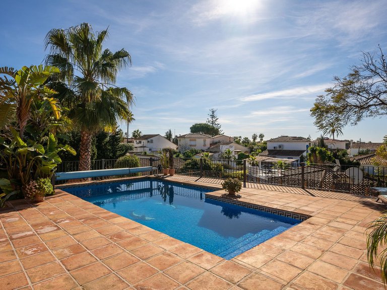 Villa for Sale in Marbesa, Malaga 31