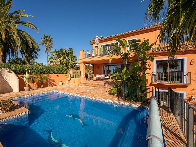Villa for Sale in Marbesa, Malaga 33