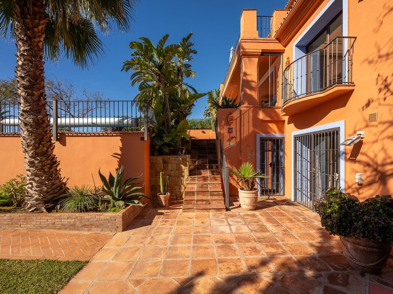 Villa for Sale in Marbesa, Malaga 40