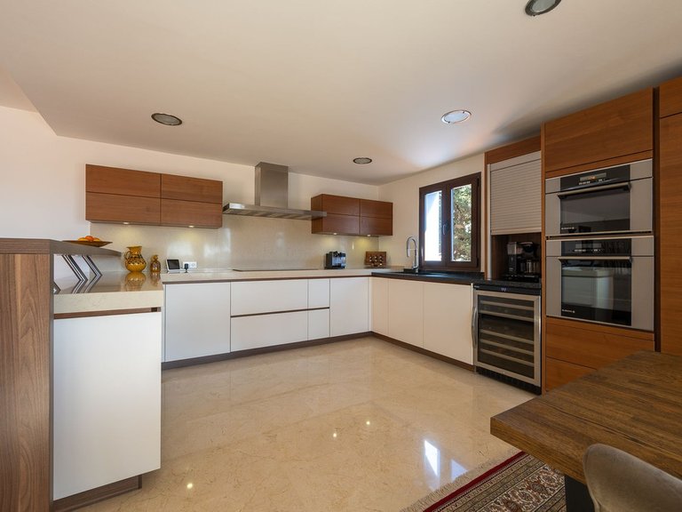 Villa for Sale in Marbesa, Malaga 5