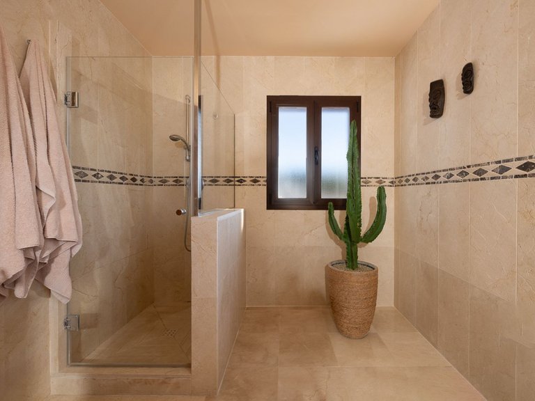 Villa for Sale in Marbesa, Malaga 6