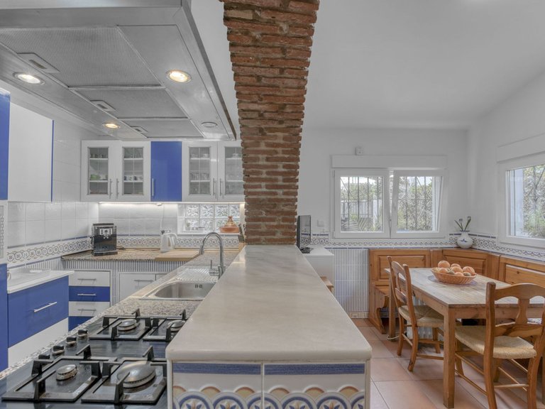 Villa for Sale in Málaga, Malaga 14