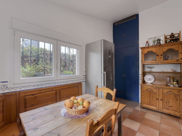 Villa for Sale in Málaga, Malaga 17