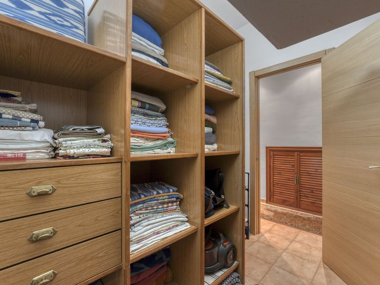 Villa for Sale in Málaga, Malaga 24