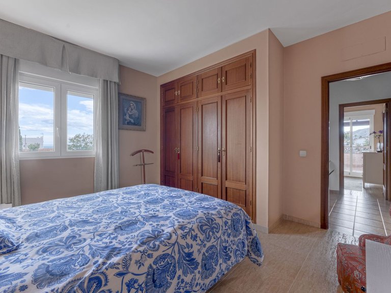 Villa for Sale in Málaga, Malaga 31