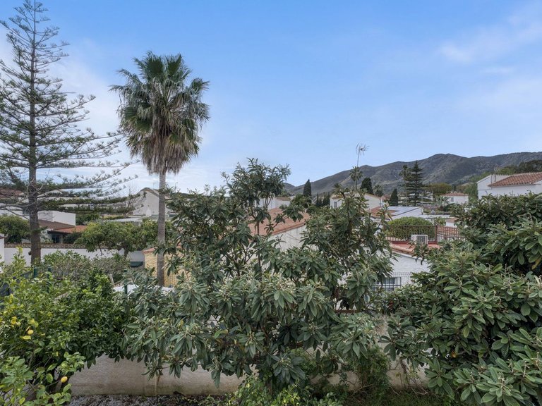 Villa for Sale in Málaga, Malaga 37