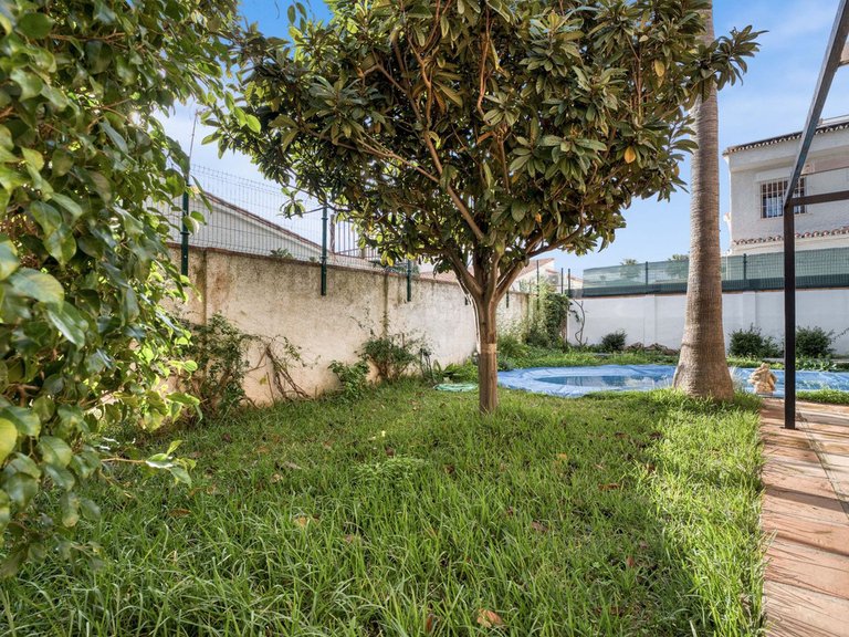 Villa for Sale in Málaga, Malaga 49