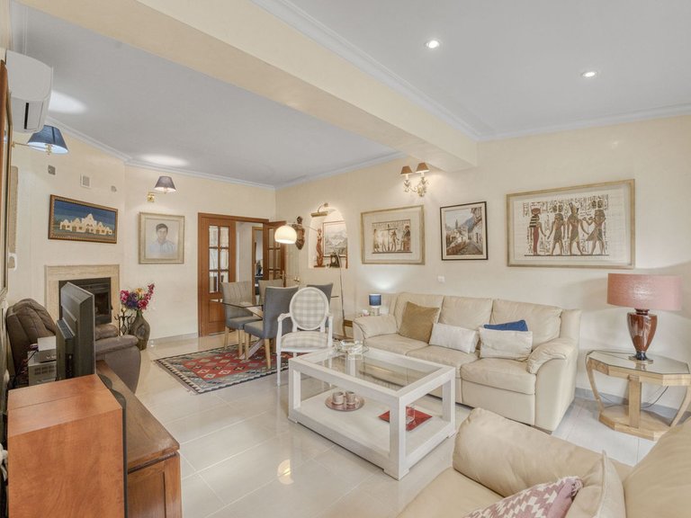 Villa for Sale in Málaga, Malaga 8