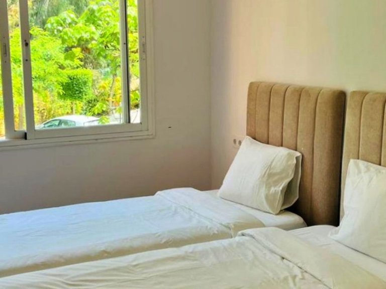 Apartment for Sale in The Golden Mile, Malaga 10