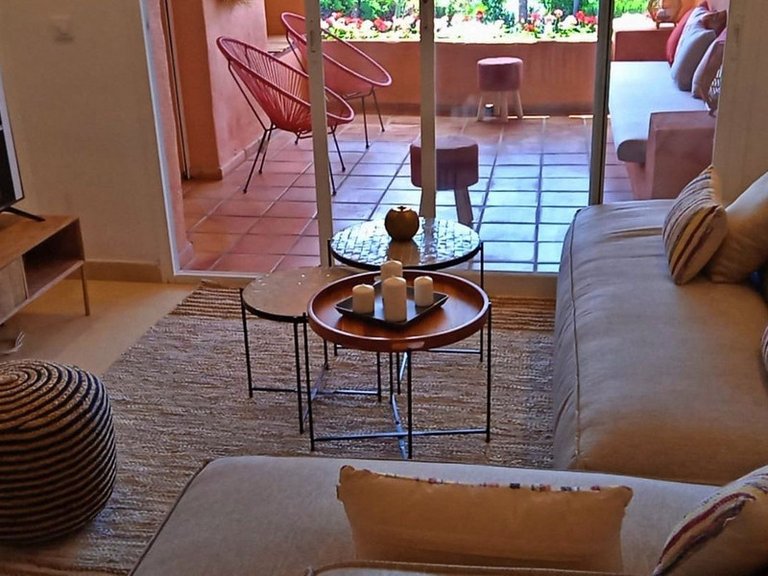 Apartment for Sale in The Golden Mile, Malaga 11