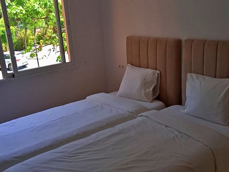 Apartment for Sale in The Golden Mile, Malaga 9