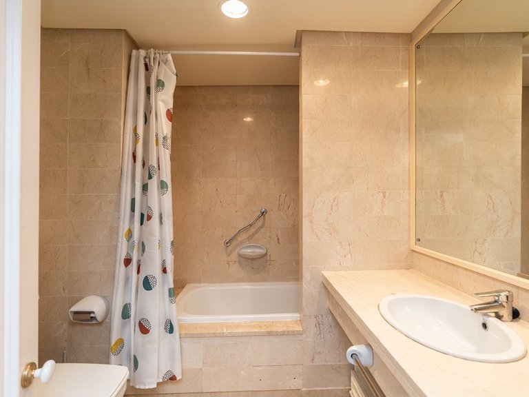 Apartment for Sale in Marbella, Malaga 10